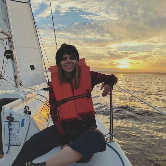 Meet your Posher, Anna - Picture 1 of 1